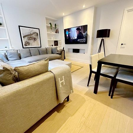 Londwell, Luxe And Leaves, Chelsea Flat With Private Garden Apartment ลอนดอน ภายนอก รูปภาพ