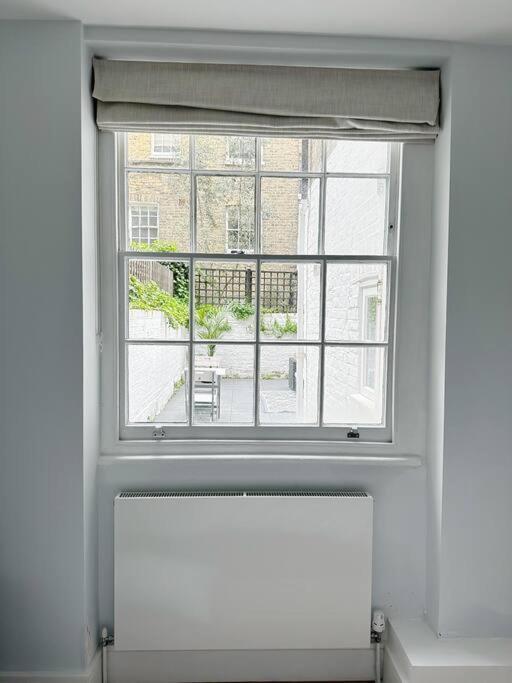 Londwell, Luxe And Leaves, Chelsea Flat With Private Garden Apartment ลอนดอน ภายนอก รูปภาพ